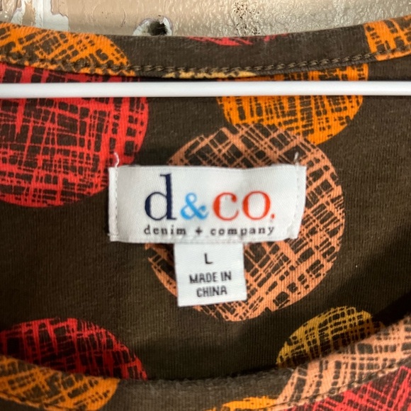 Women's Colorful Circle Pattern Blouse - Picture 2 of 2